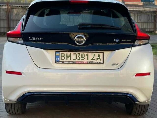 Белый Ниссан Лиф, объемом двигателя 0 л и пробегом 77 тыс. км за 14600 $, фото 3 на Automoto.ua