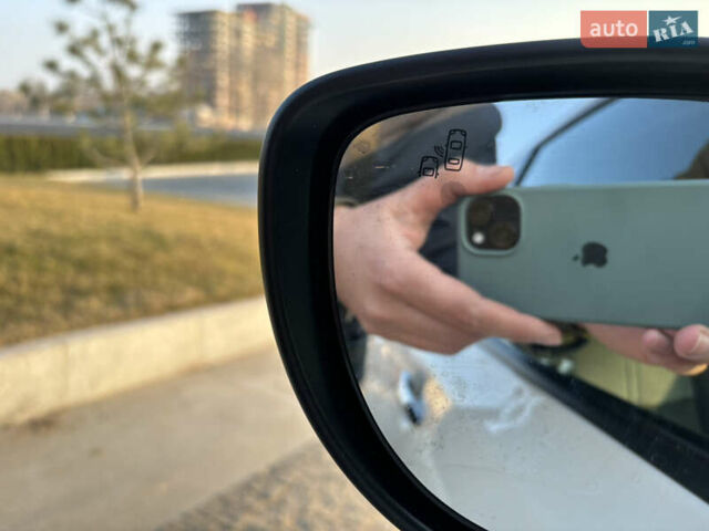 Белый Ниссан Лиф, объемом двигателя 0 л и пробегом 140 тыс. км за 13850 $, фото 8 на Automoto.ua