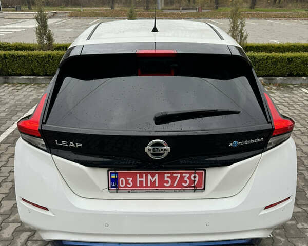 Белый Ниссан Лиф, объемом двигателя 0 л и пробегом 116 тыс. км за 11800 $, фото 15 на Automoto.ua