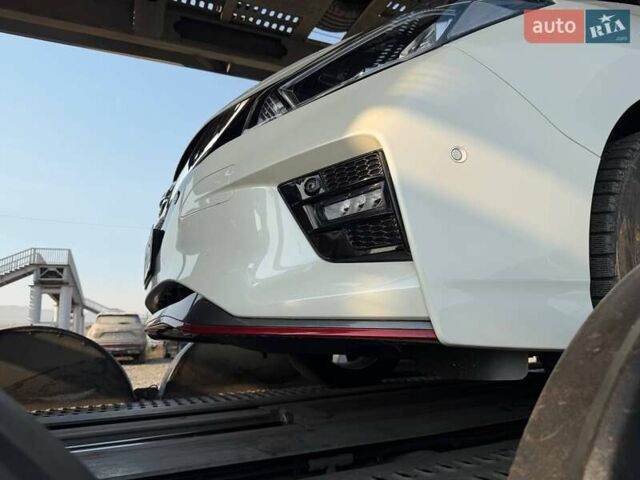 Белый Ниссан Лиф, объемом двигателя 0 л и пробегом 33 тыс. км за 16400 $, фото 6 на Automoto.ua