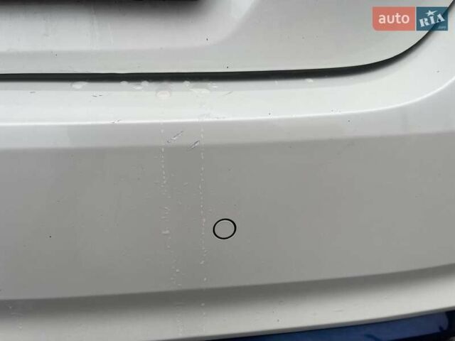 Белый Ниссан Лиф, объемом двигателя 0 л и пробегом 108 тыс. км за 12700 $, фото 29 на Automoto.ua