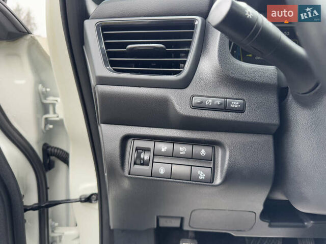 Белый Ниссан Лиф, объемом двигателя 0 л и пробегом 157 тыс. км за 11700 $, фото 54 на Automoto.ua