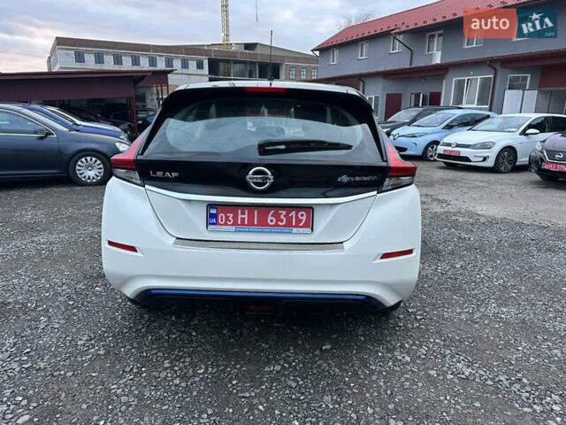 Білий Ніссан Ліф, об'ємом двигуна 0 л та пробігом 181 тис. км за 9800 $, фото 6 на Automoto.ua