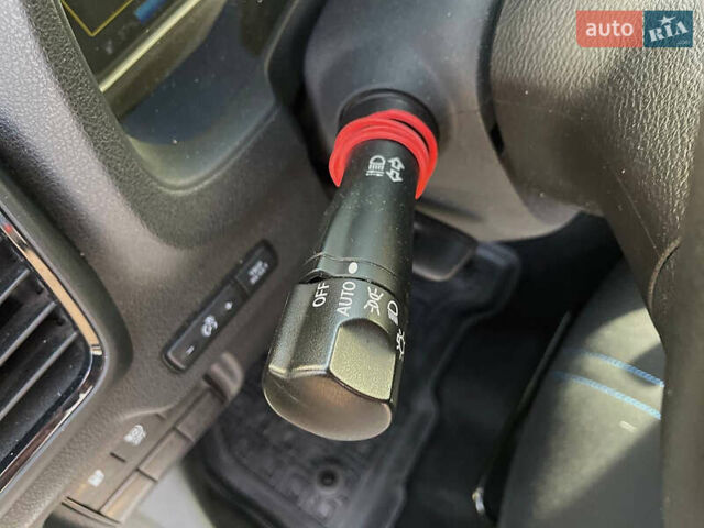 Білий Ніссан Ліф, об'ємом двигуна 0 л та пробігом 148 тис. км за 10800 $, фото 22 на Automoto.ua