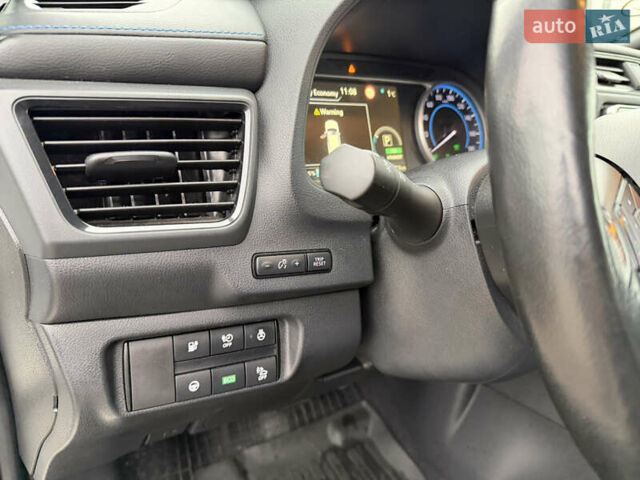 Белый Ниссан Лиф, объемом двигателя 0 л и пробегом 164 тыс. км за 11300 $, фото 18 на Automoto.ua