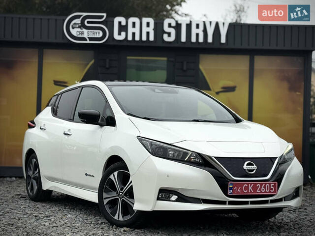 Белый Ниссан Лиф, объемом двигателя 0 л и пробегом 157 тыс. км за 11700 $, фото 2 на Automoto.ua