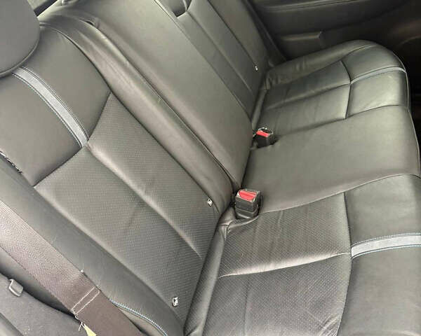 Білий Ніссан Ліф, об'ємом двигуна 0 л та пробігом 150 тис. км за 10400 $, фото 20 на Automoto.ua