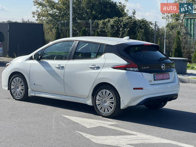 Белый Ниссан Лиф, объемом двигателя 0 л и пробегом 84 тыс. км за 11450 $, фото 2 на Automoto.ua