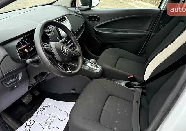 Белый Ниссан Лиф, объемом двигателя 0 л и пробегом 63 тыс. км за 6231 $, фото 5 на Automoto.ua