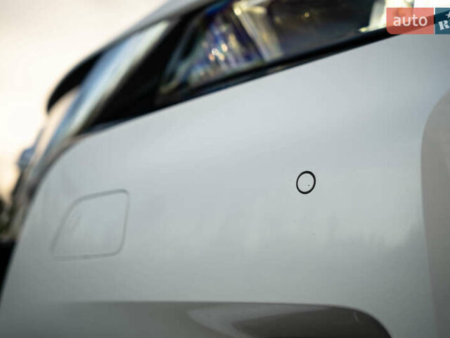 Белый Ниссан Лиф, объемом двигателя 0 л и пробегом 108 тыс. км за 13900 $, фото 11 на Automoto.ua