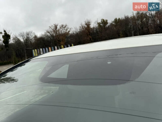 Белый Ниссан Лиф, объемом двигателя 0 л и пробегом 116 тыс. км за 11800 $, фото 108 на Automoto.ua