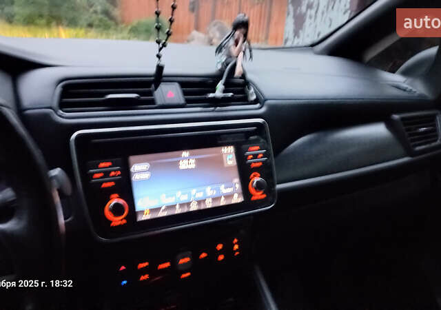 Белый Ниссан Лиф, объемом двигателя 0 л и пробегом 82 тыс. км за 15600 $, фото 41 на Automoto.ua