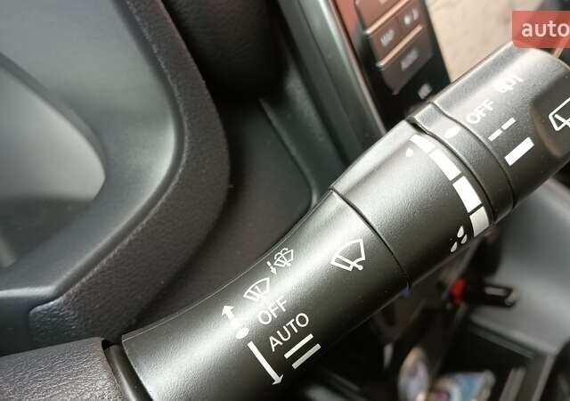 Белый Ниссан Лиф, объемом двигателя 0 л и пробегом 75 тыс. км за 11999 $, фото 28 на Automoto.ua