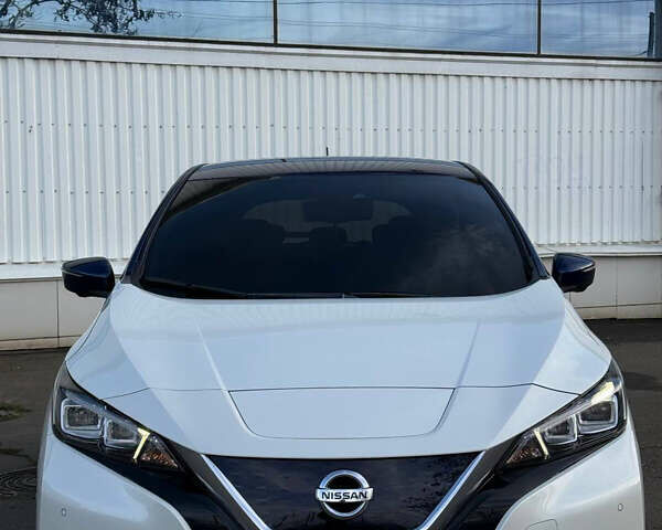 Білий Ніссан Ліф, об'ємом двигуна 0 л та пробігом 67 тис. км за 11500 $, фото 18 на Automoto.ua