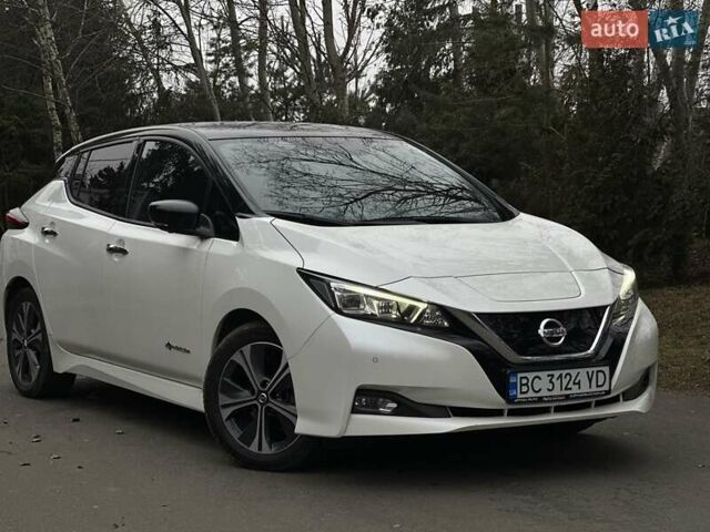 Білий Ніссан Ліф, об'ємом двигуна 0 л та пробігом 162 тис. км за 13601 $, фото 1 на Automoto.ua