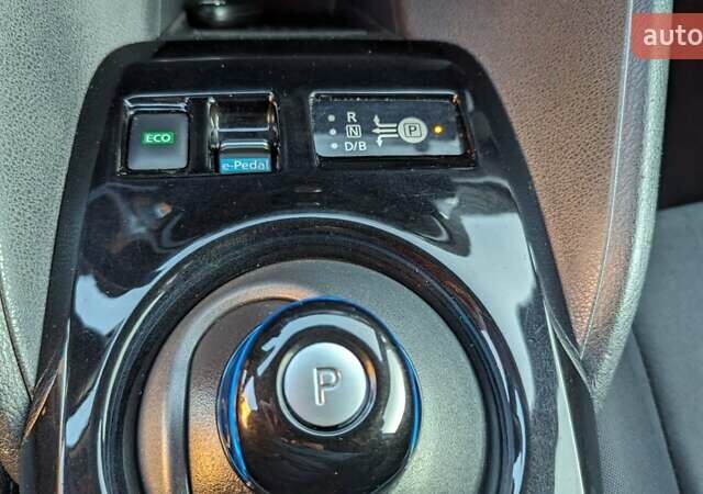 Белый Ниссан Лиф, объемом двигателя 0 л и пробегом 60 тыс. км за 14900 $, фото 41 на Automoto.ua