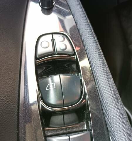 Белый Ниссан Лиф, объемом двигателя 0 л и пробегом 75 тыс. км за 11999 $, фото 24 на Automoto.ua