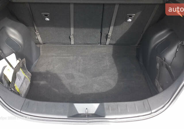 Белый Ниссан Лиф, объемом двигателя 0 л и пробегом 82 тыс. км за 15600 $, фото 30 на Automoto.ua