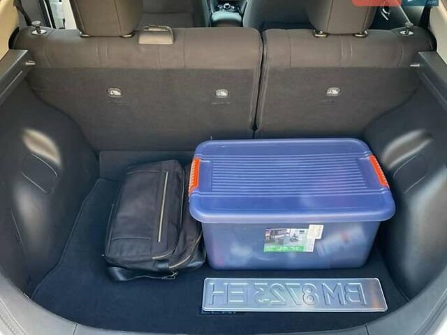 Белый Ниссан Лиф, объемом двигателя 0 л и пробегом 77 тыс. км за 14600 $, фото 6 на Automoto.ua