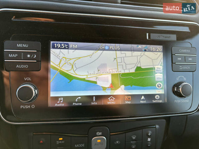 Белый Ниссан Лиф, объемом двигателя 0 л и пробегом 140 тыс. км за 13850 $, фото 19 на Automoto.ua