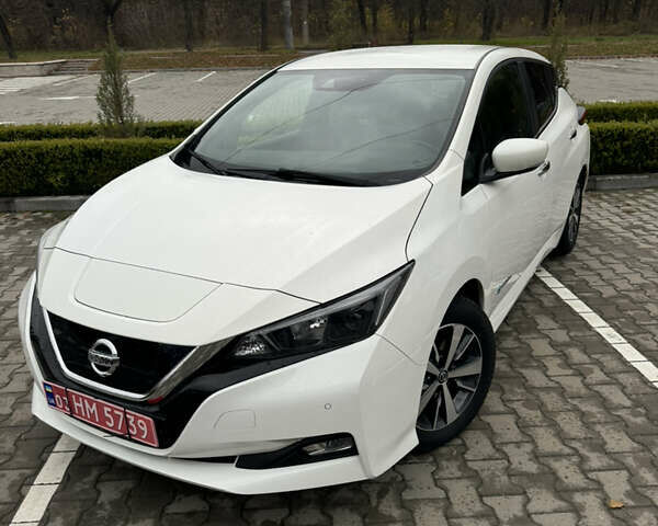 Белый Ниссан Лиф, объемом двигателя 0 л и пробегом 116 тыс. км за 11800 $, фото 24 на Automoto.ua