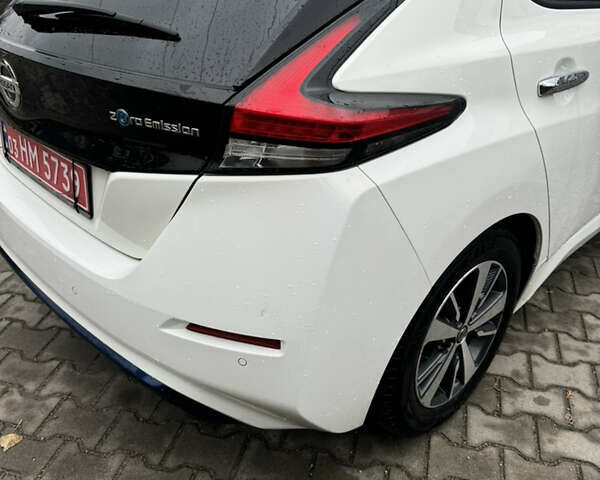 Белый Ниссан Лиф, объемом двигателя 0 л и пробегом 116 тыс. км за 11800 $, фото 38 на Automoto.ua