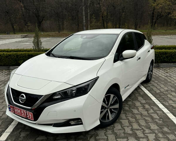 Белый Ниссан Лиф, объемом двигателя 0 л и пробегом 116 тыс. км за 11800 $, фото 33 на Automoto.ua