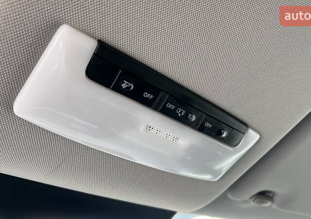 Белый Ниссан Лиф, объемом двигателя 0 л и пробегом 114 тыс. км за 12950 $, фото 29 на Automoto.ua