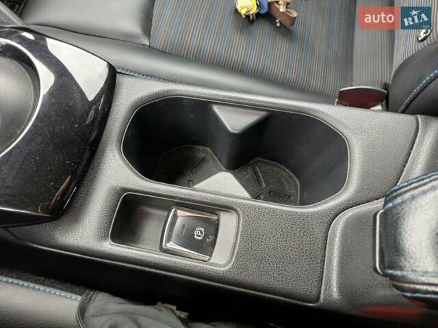 Белый Ниссан Лиф, объемом двигателя 0 л и пробегом 135 тыс. км за 12799 $, фото 11 на Automoto.ua