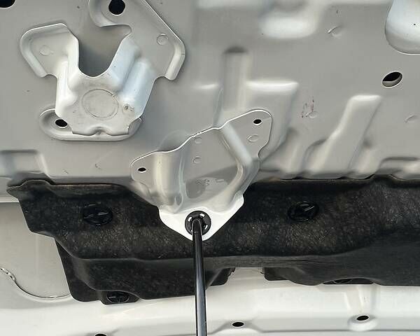 Белый Ниссан Лиф, объемом двигателя 0 л и пробегом 104 тыс. км за 14300 $, фото 54 на Automoto.ua