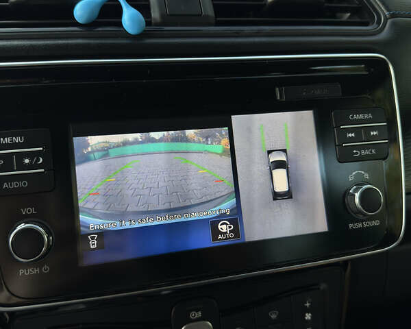 Білий Ніссан Ліф, об'ємом двигуна 0 л та пробігом 179 тис. км за 12500 $, фото 13 на Automoto.ua