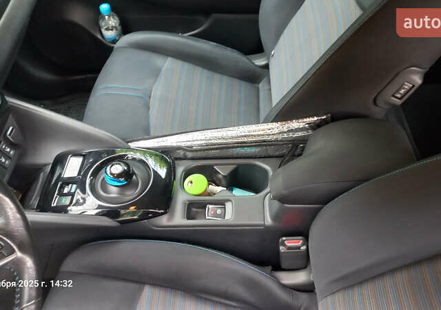 Белый Ниссан Лиф, объемом двигателя 0 л и пробегом 82 тыс. км за 15600 $, фото 37 на Automoto.ua