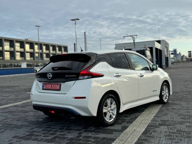 Белый Ниссан Лиф, объемом двигателя 0 л и пробегом 117 тыс. км за 11700 $, фото 1 на Automoto.ua