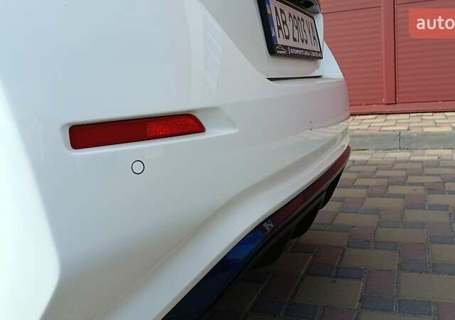 Белый Ниссан Лиф, объемом двигателя 0 л и пробегом 75 тыс. км за 11999 $, фото 13 на Automoto.ua