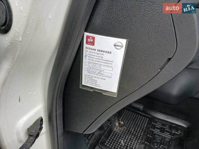 Белый Ниссан Лиф, объемом двигателя 0 л и пробегом 135 тыс. км за 12799 $, фото 21 на Automoto.ua