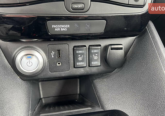 Белый Ниссан Лиф, объемом двигателя 0 л и пробегом 114 тыс. км за 12950 $, фото 26 на Automoto.ua