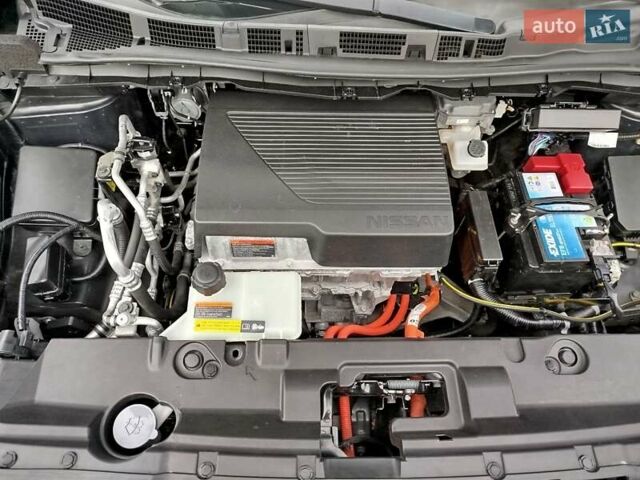 Белый Ниссан Лиф, объемом двигателя 0 л и пробегом 139 тыс. км за 10950 $, фото 10 на Automoto.ua