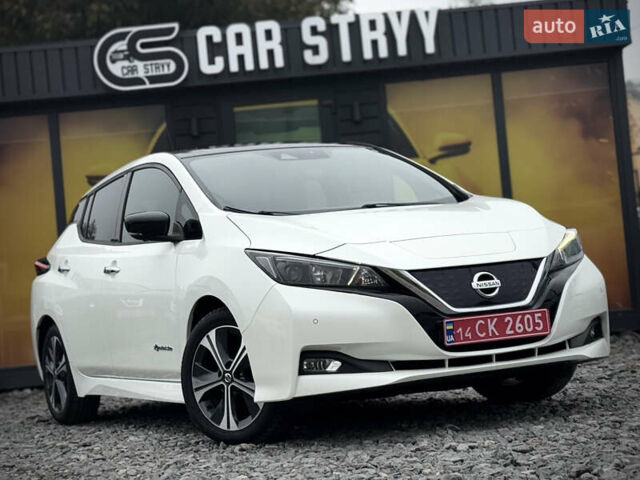 Белый Ниссан Лиф, объемом двигателя 0 л и пробегом 157 тыс. км за 11700 $, фото 10 на Automoto.ua