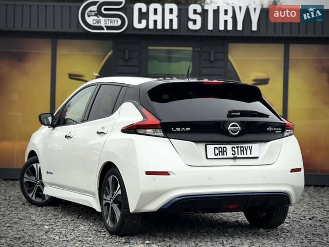 Белый Ниссан Лиф, объемом двигателя 0 л и пробегом 157 тыс. км за 11700 $, фото 15 на Automoto.ua