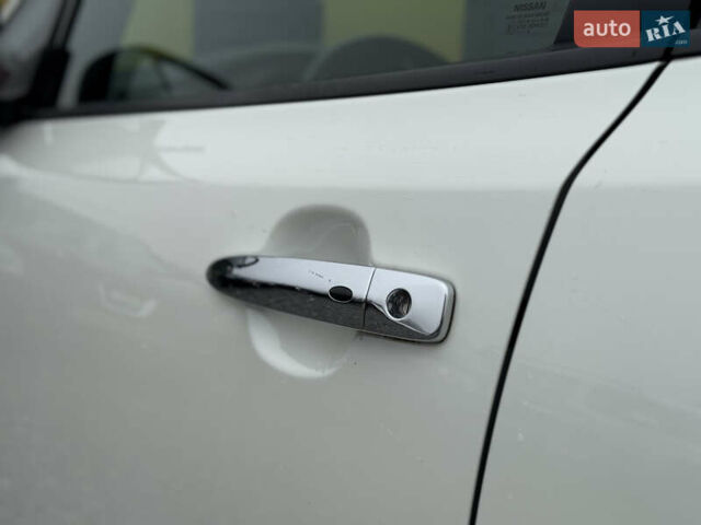 Белый Ниссан Лиф, объемом двигателя 0 л и пробегом 157 тыс. км за 11700 $, фото 20 на Automoto.ua