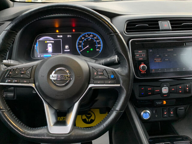 Білий Ніссан Ліф, об'ємом двигуна 40 л та пробігом 80 тис. км за 12800 $, фото 18 на Automoto.ua