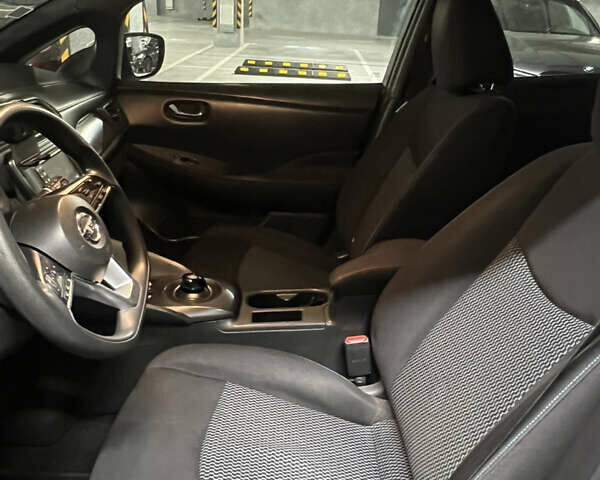 Белый Ниссан Лиф, объемом двигателя 0 л и пробегом 91 тыс. км за 13000 $, фото 10 на Automoto.ua