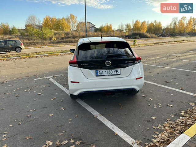 Белый Ниссан Лиф, объемом двигателя 0 л и пробегом 52 тыс. км за 15500 $, фото 9 на Automoto.ua