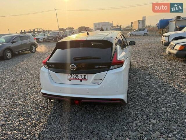 Белый Ниссан Лиф, объемом двигателя 0 л и пробегом 33 тыс. км за 16400 $, фото 2 на Automoto.ua