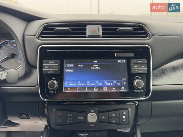 Белый Ниссан Лиф, объемом двигателя 0 л и пробегом 157 тыс. км за 11700 $, фото 59 на Automoto.ua