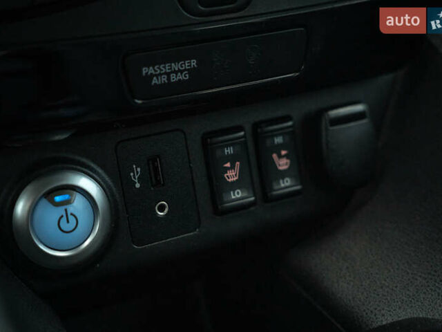 Белый Ниссан Лиф, объемом двигателя 0 л и пробегом 108 тыс. км за 13900 $, фото 40 на Automoto.ua