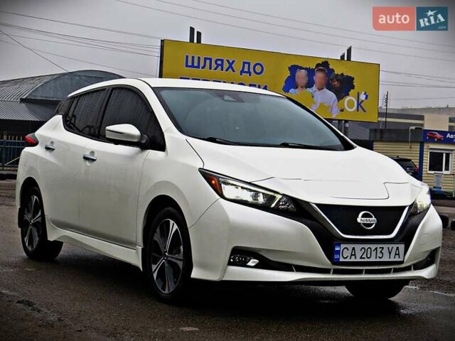 Білий Ніссан Ліф, об'ємом двигуна 0 л та пробігом 53 тис. км за 16800 $, фото 1 на Automoto.ua