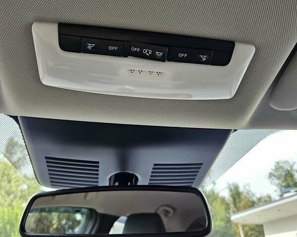 Белый Ниссан Лиф, объемом двигателя 0 л и пробегом 51 тыс. км за 14150 $, фото 12 на Automoto.ua