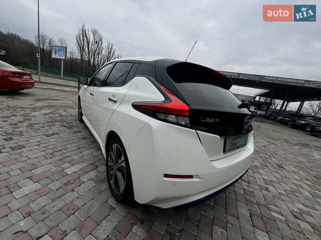 Белый Ниссан Лиф, объемом двигателя 0 л и пробегом 120 тыс. км за 12500 $, фото 32 на Automoto.ua