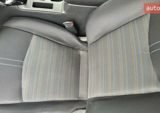 Белый Ниссан Лиф, объемом двигателя 0 л и пробегом 80 тыс. км за 13500 $, фото 14 на Automoto.ua